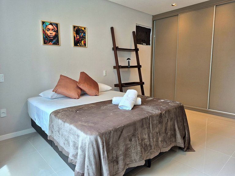 Apartamento de 120 metros no coração de Balneário Camboriú c