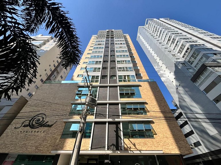Apartamento de 120 metros no coração de Balneário Camboriú c