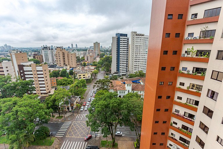 Diamond Tower | Studio com varanda | Batel | C305