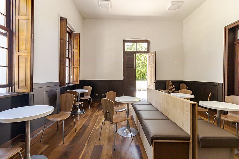 Studio no 17º andar - Shopping estação| UFPR| G018