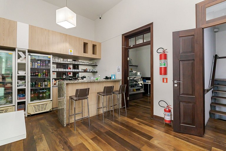 Studio no 17º andar - Shopping estação| UFPR| G018