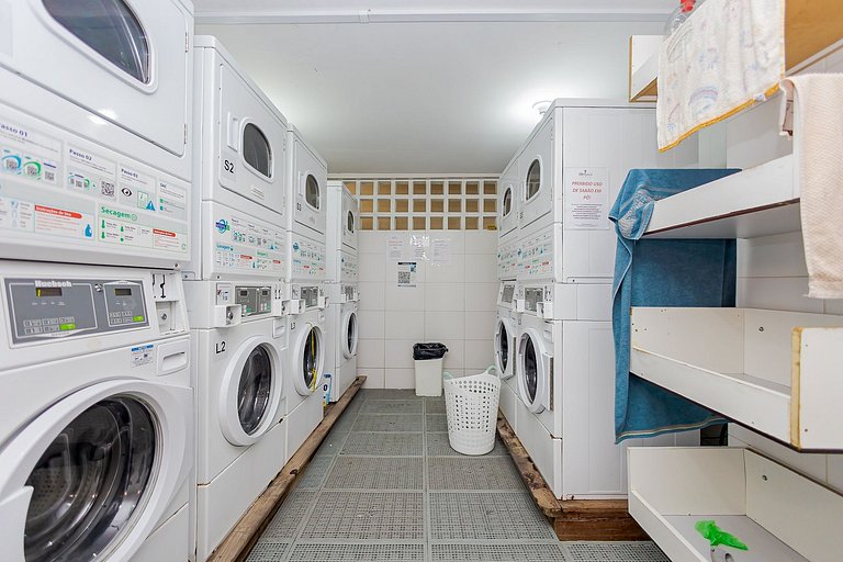 Studio no 17º andar - Shopping estação| UFPR| G018