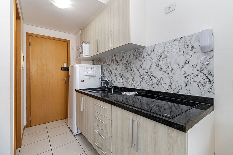 Studio no 17º andar - Shopping estação| UFPR| G018