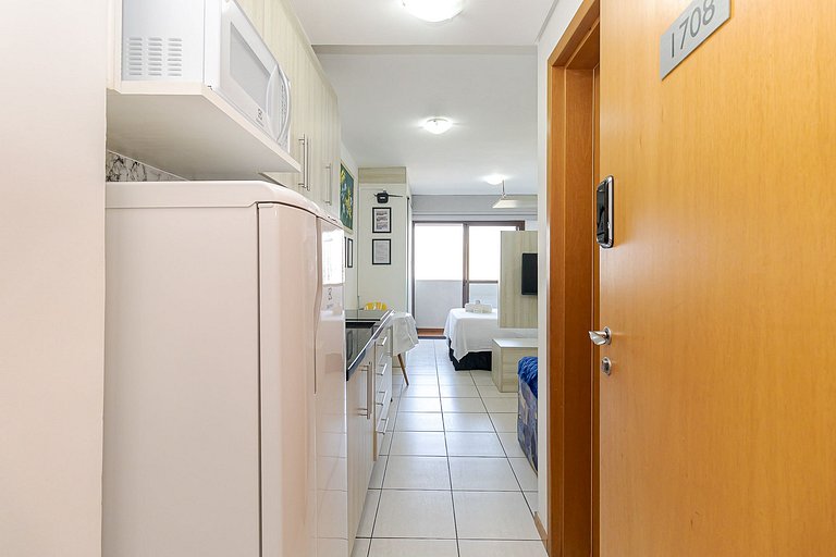 Studio no 17º andar - Shopping estação| UFPR| G018