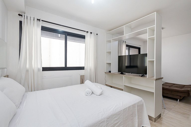 Rossi 145 | Estúdio com Piscina e Academia | C317