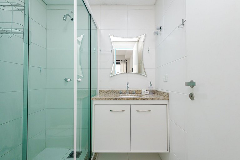 Rossi 145 | Estúdio com Piscina e Academia | C317