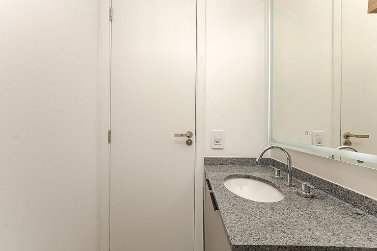 Cena Living | Com varanda | C318