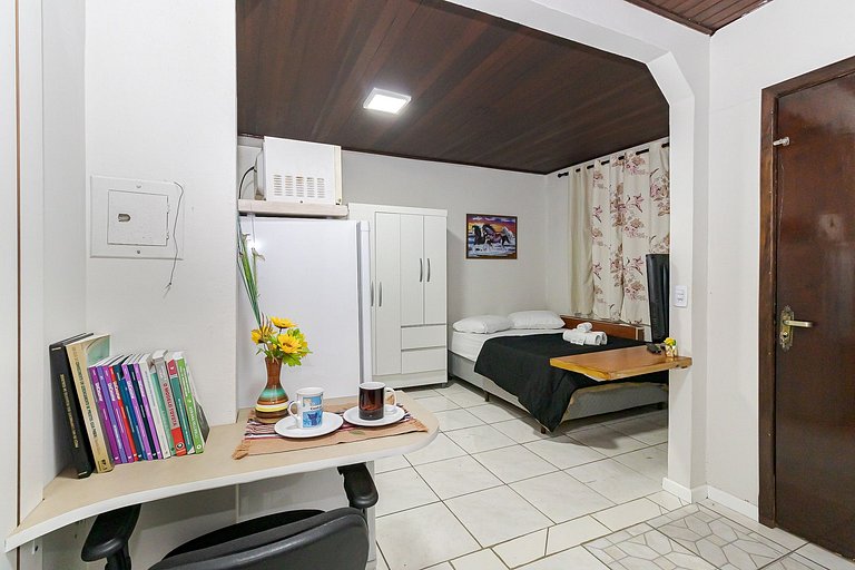 Kitnet Compacta na CIC | Curitiba | C298