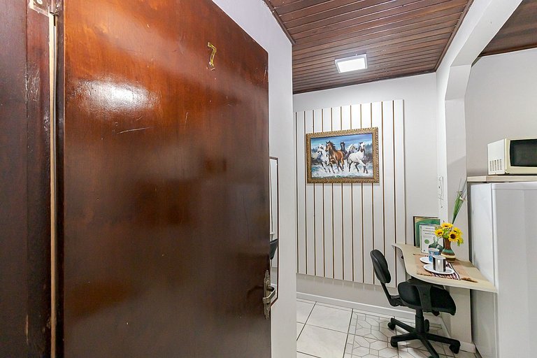 Kitnet Compacta na CIC | Curitiba | C298