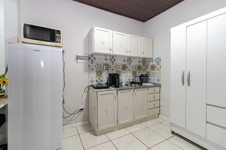 Kitnet Compacta na CIC | Curitiba | C298