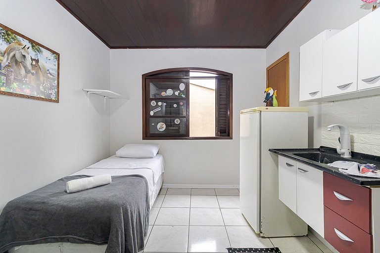 Kitnet na Cidade Industrial | Curitiba | C299