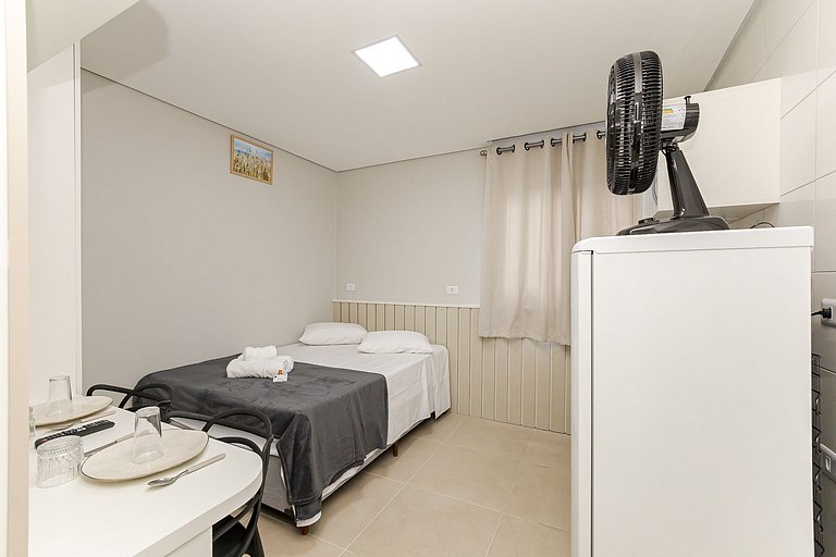 Refúgio Moderno Próx. UFPR & Bares | G023