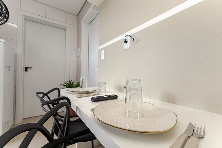 Refúgio Moderno Próx. UFPR & Bares | G023