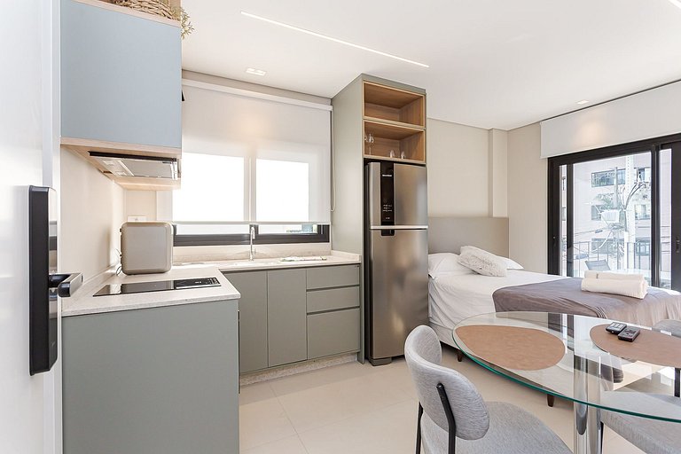 Santi Residence com sacada - Mercês - G031