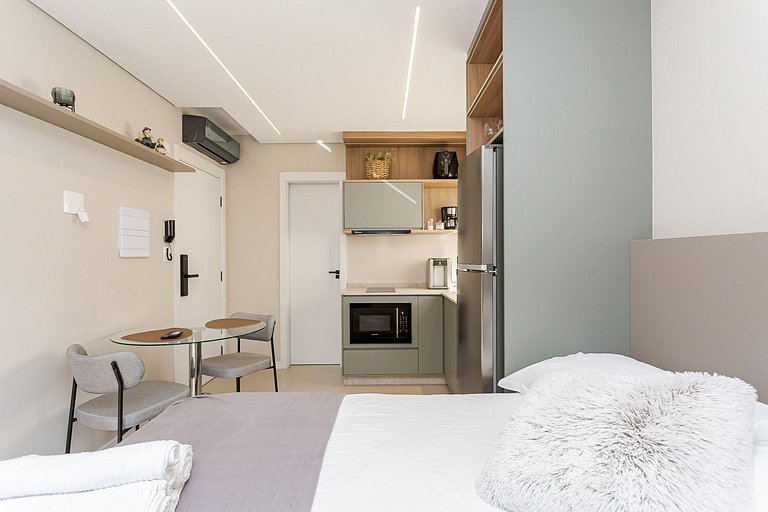 Santi Residence com sacada - Mercês - G031