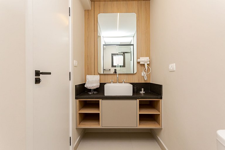 Santi Residence com sacada - Mercês - G031