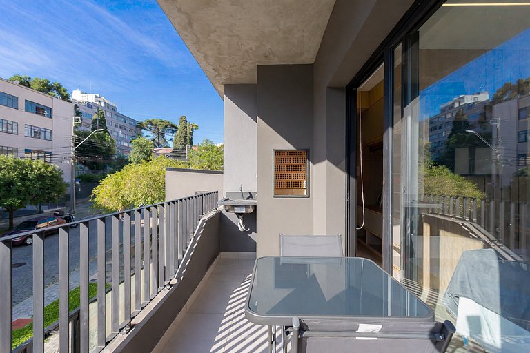 Santi Residence com sacada - Mercês - G031